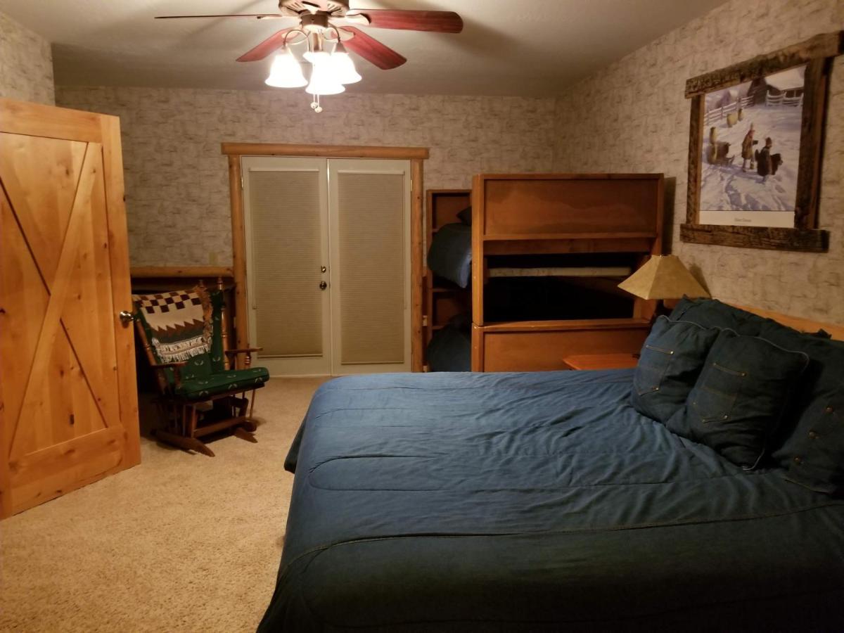 Sunlit Oasis Bed & Breakfast Notom Exterior photo
