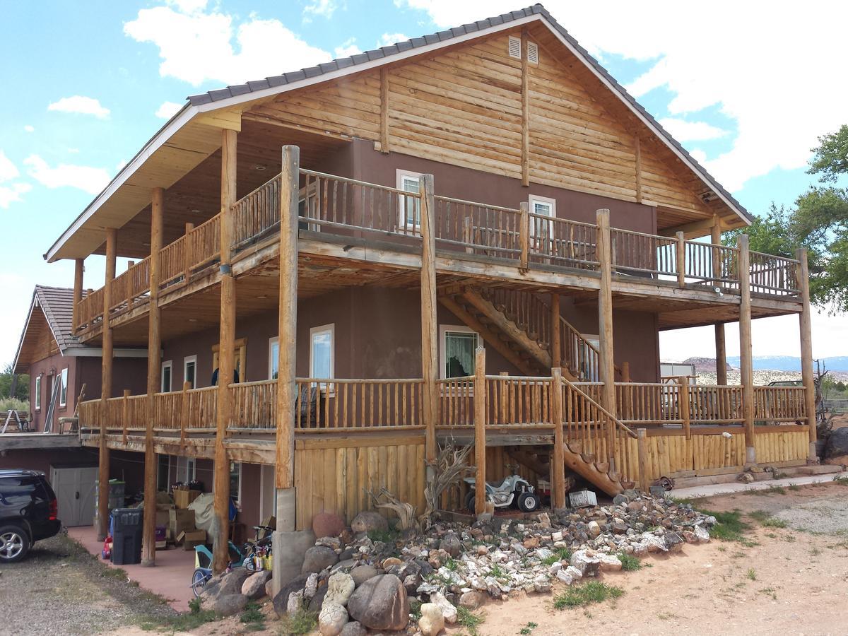 Sunlit Oasis Bed & Breakfast Notom Exterior photo
